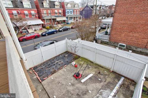 260 Ross St, Lancaster PA  17602-1940 exterior