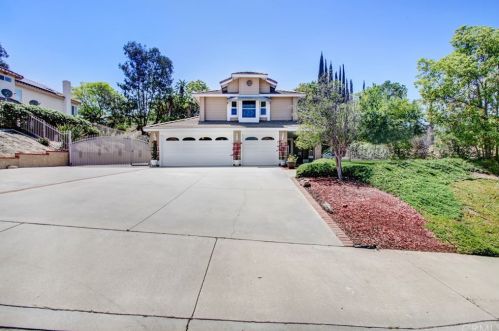 932 Clearwood Ave, Riverside, CA 92506-4919