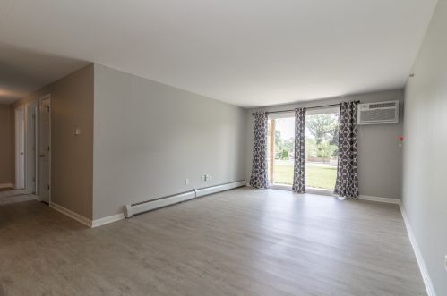 10160 84th Ter, Palos Hills, IL 12103-1323