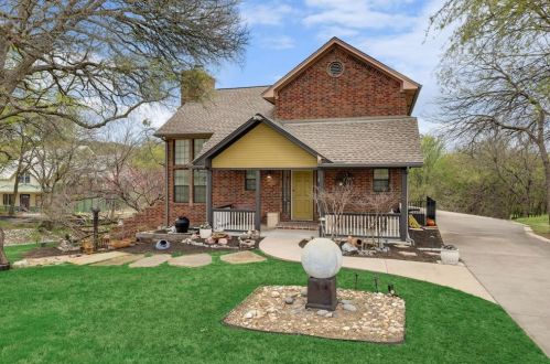 2460 Waterstone Dr, Cedar Hill, TX 75104-2419