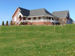 331 Boling Rd, Seymour, TN 37865-3509
