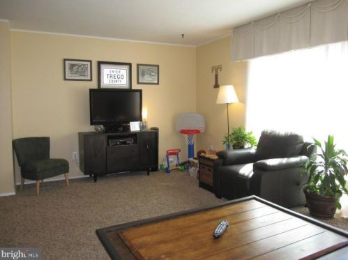 7183 Talisman Ln, Columbia, MD 21045-4826