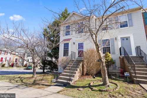 2045 Stargrass Ct, Woodbridge, VA 22192-2958