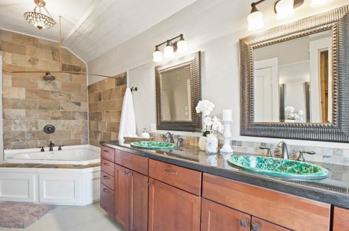 2249 6th Ave, Fort Worth TX  76110-1807 exterior