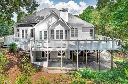 701 Deerwood Dr, Stockbridge GA  30281-6321 exterior