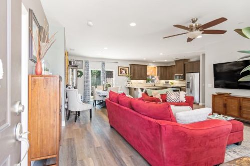 12281 Gay Rio Dr, Lakeside, CA 92040-4961