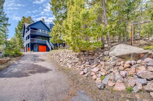 8425 Doubleheader Ranch Rd, Morrison CO 80465-2511 exterior