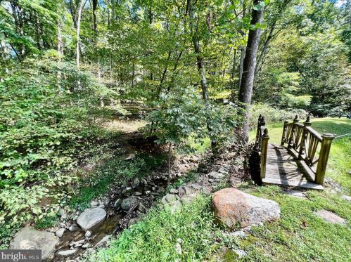189 Lyle House Rd, Mathias WV  26812 exterior