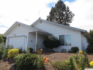 1834 Woodstock Cir, Salem, OR 97304-1214