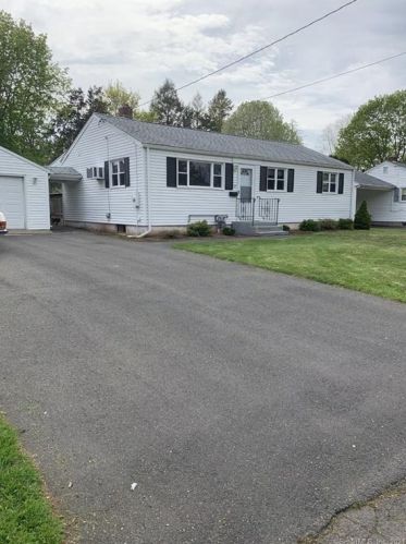 57 Overhill Dr, Kensington, CT 06037-2357