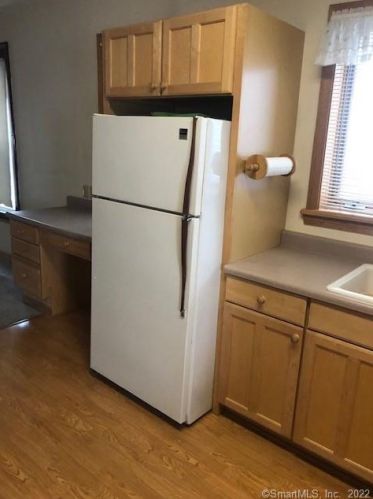 15 Elm St, Huntington CT  06484-3008 exterior