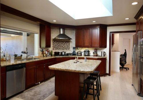 1676 Christina Dr, Los Altos CA  94024-6244 exterior