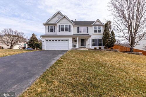 15661 Piedmont Pl, Woodbridge, VA 22193-5751