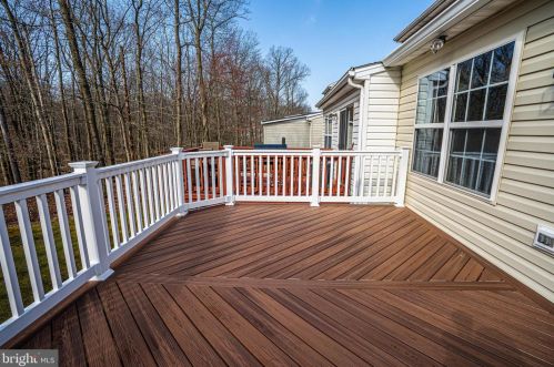 337 Woodland Grn Ct, Aberdeen MD  21001-2946 exterior