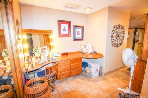 1621 Sumac Ln, Anaheim CA  92804-6653 exterior