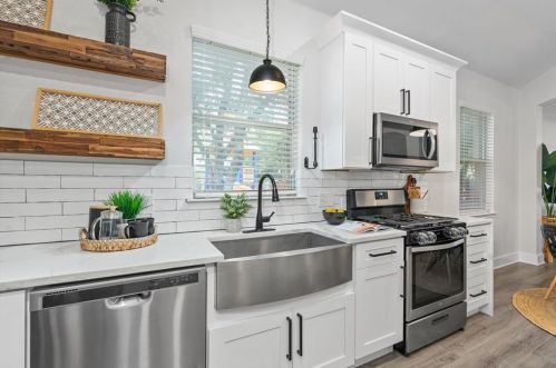 11920 Pecan Gate Way, Webberville TX 78653-3975 exterior