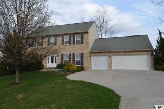 145 Fieldstone Dr, Carlisle, PA 17015-9054