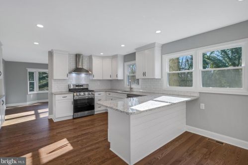 1302 Chestnut Pl, Haddon Heights NJ  08035-1810 exterior