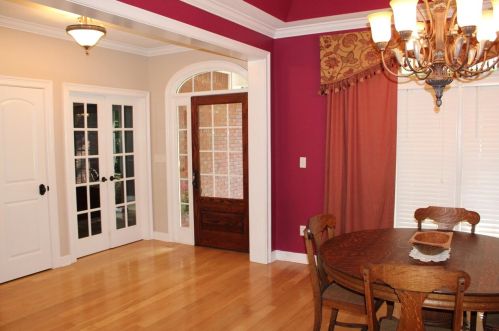 112 Chimney Ct, Lagrange, GA 30240-9603
