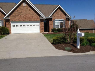 138 River Garden Ct, Pigeon Forge, TN 37862-4448