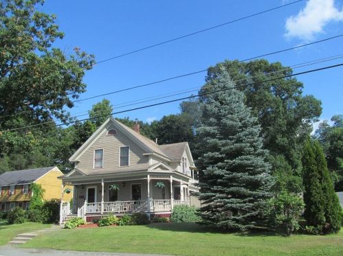 44 Pleasant St, Unity, NH 03773-1317