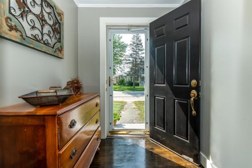 312 High St, Somersworth, NH 03878-1830