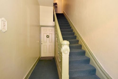 1141 Taylor St, Chicago, IL 60607-4221