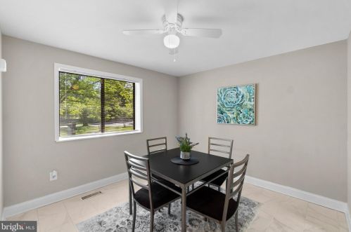 7005 Knighthood Ln, Columbia MD  21045-4803 exterior