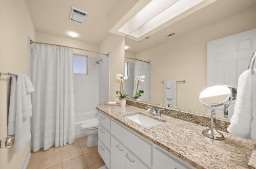146 Acapulco Dr, Austin TX  78734-3454 exterior