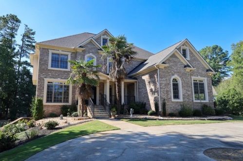 589 Gordon Combs Rd, Marietta, GA 30064-1252