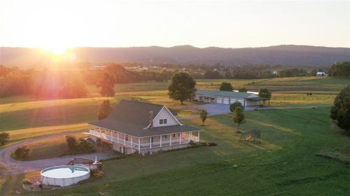 225 Baileyton Main St, Greeneville, TN 37745-3525