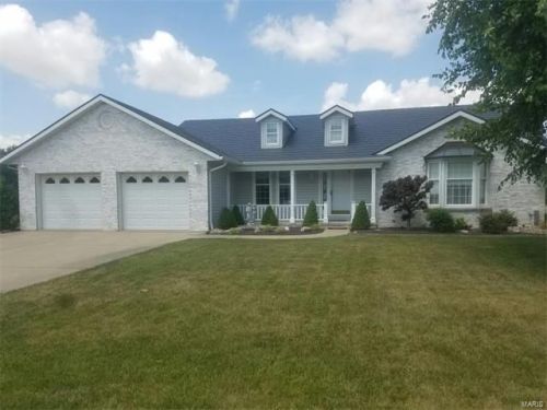 235 Independence Ave, Nashville, IL 62263-1361