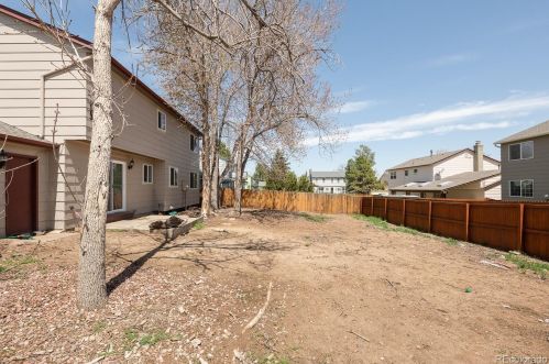 2418 Dawson Way, Aurora CO  80014-2412 exterior