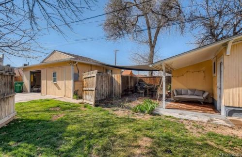 3907 Lincoln St, Englewood CO  80113-4645 exterior