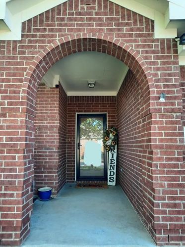 329 Shadow Grass Ave, Fort Worth, TX 76120-1639