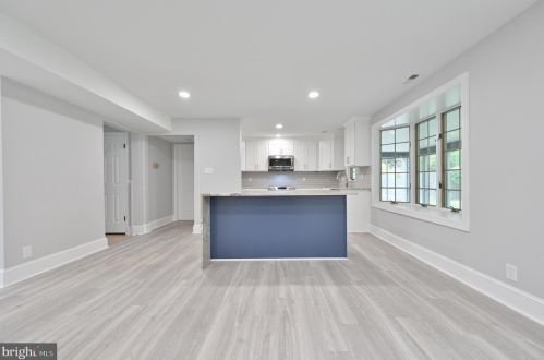 255 Hopkins Rd, Haddonfield NJ 08033-3062 exterior