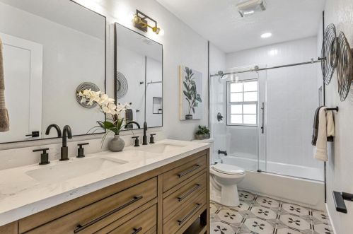 387 Smithwood St, Milpitas CA  95035-4126 exterior