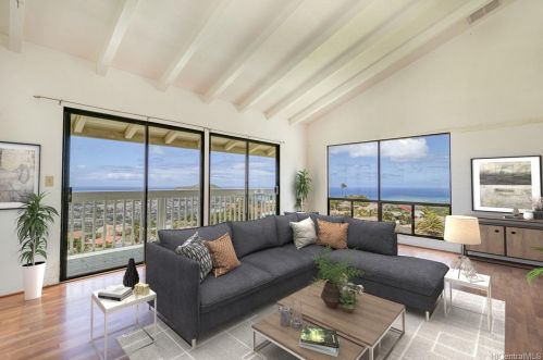 1020 Kaluanui Rd, Honolulu HI  96825-1323 exterior