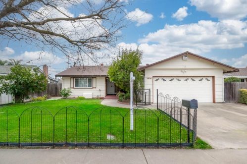 1416 Clovewood Ave, Modesto, CA 95355-1531
