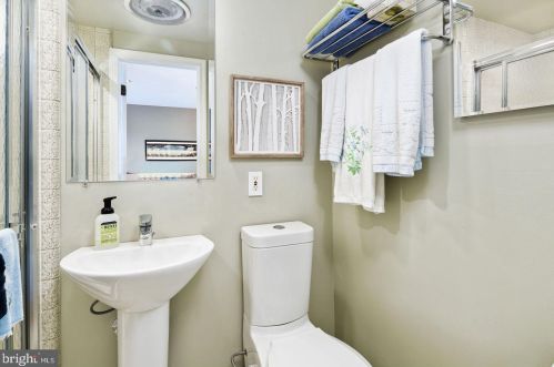 115 The Mews, Tavistock NJ exterior