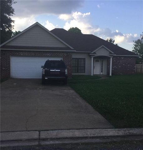 718 Oakland Dr, Natchitoches LA  71457-5627 exterior