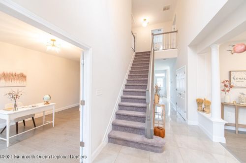 140 Plumstead Dr, East Freehold NJ  07728-9513 exterior