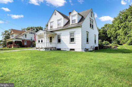 1550 Trindle Rd, Carlisle PA  17015-9759 exterior