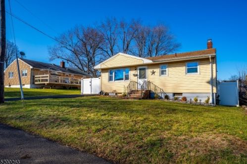 152 Sewaren Ave, Sewaren, NJ 07077-1247