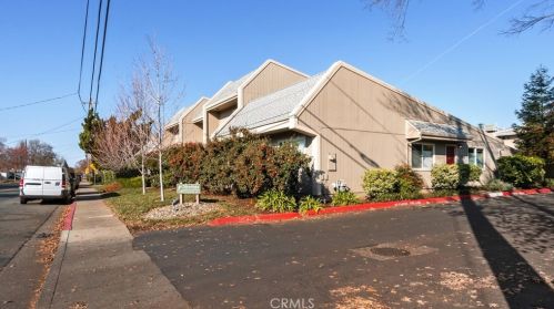 1102 Neal Dow Ave, Chico, CA 95926-2437