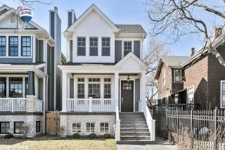 4346 Hermitage Ave, Chicago, IL 60613-1106