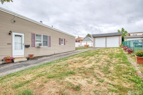 682 Hommann Ave, Perth Amboy, NJ 08861-2441