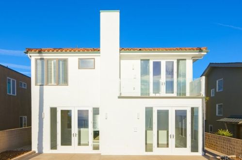 304 Neptune Ave, Encinitas, CA 92024-2520