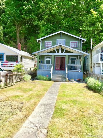 27730 Manzanita Beach Rd, Vashon, WA 98070-8918