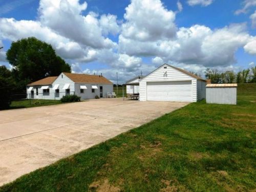 2809 53rd Ave, Coyne Center, IL 61264-2021